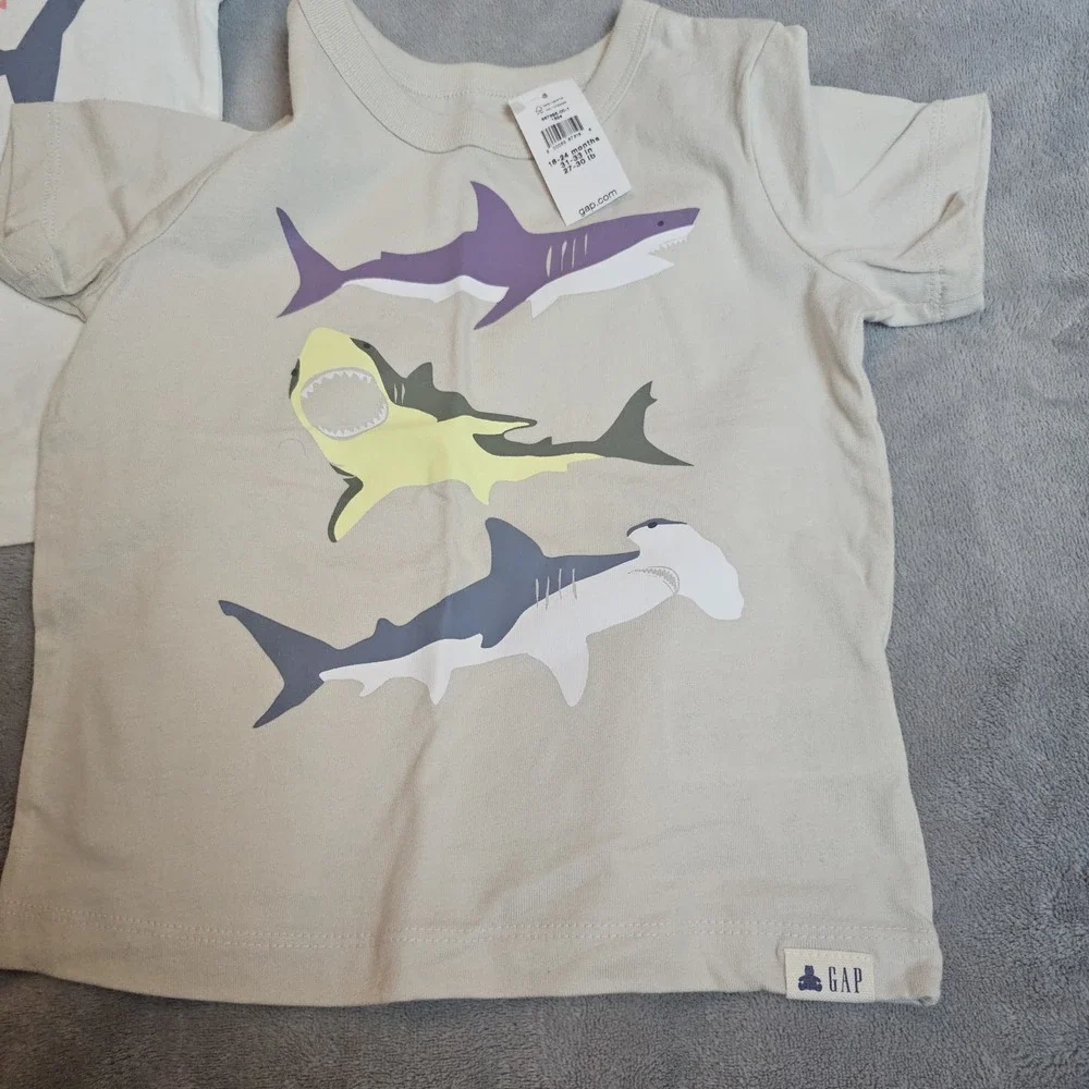 Organic Cotton Lot‎ Of 2 GAP 18 Months T Shirts Sharks NWT